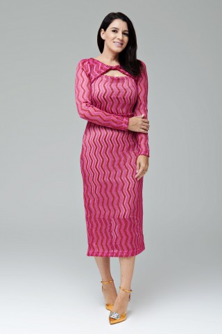 Vestido de renda midi pink com rosa e manga longa -  Amélia