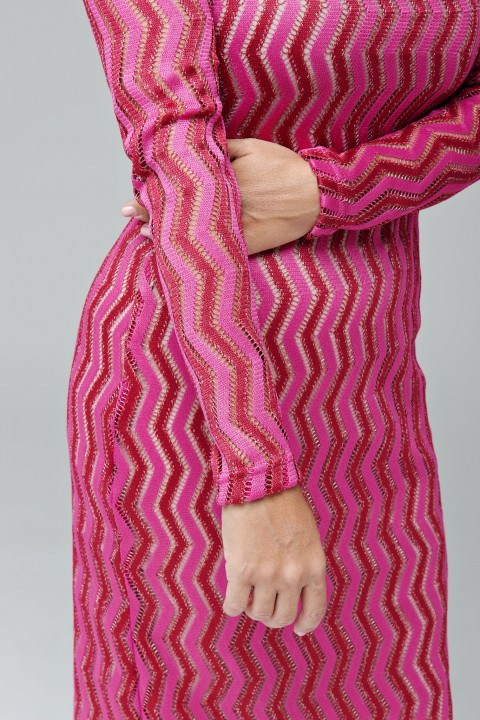 Vestido de renda midi pink com rosa e manga longa -  Amélia