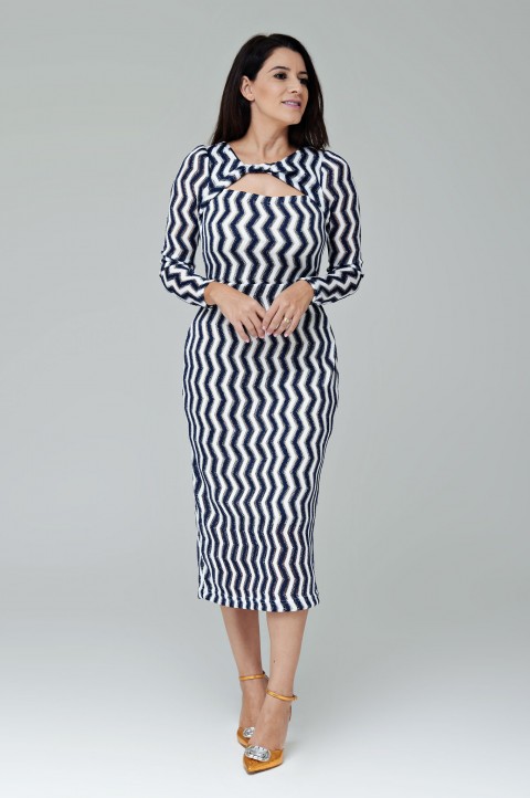 Vestido de renda midi azul marinho com branco e manga longa -  Amélia